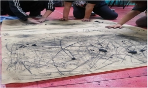 Taller de experiencia gráfica en Escuela de Cultura, en marco de la SEA 2023