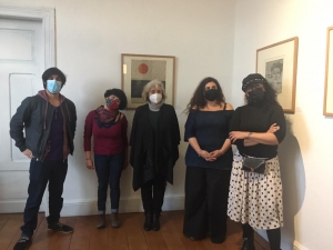 Estudiantes de la carrera de Licenciatura en Artes de la ULagos visitaron la exposición del insigne grabador chileno